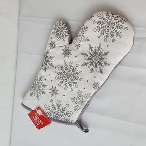 Oven Mitt Glove Handle Pot Holder Silver Sparkle Snowflake NWT